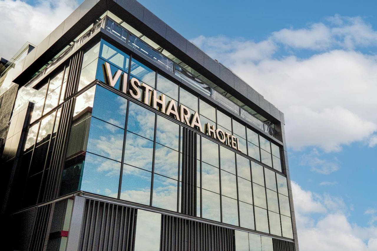 Visthara Hotel Bangalore Bagian luar foto